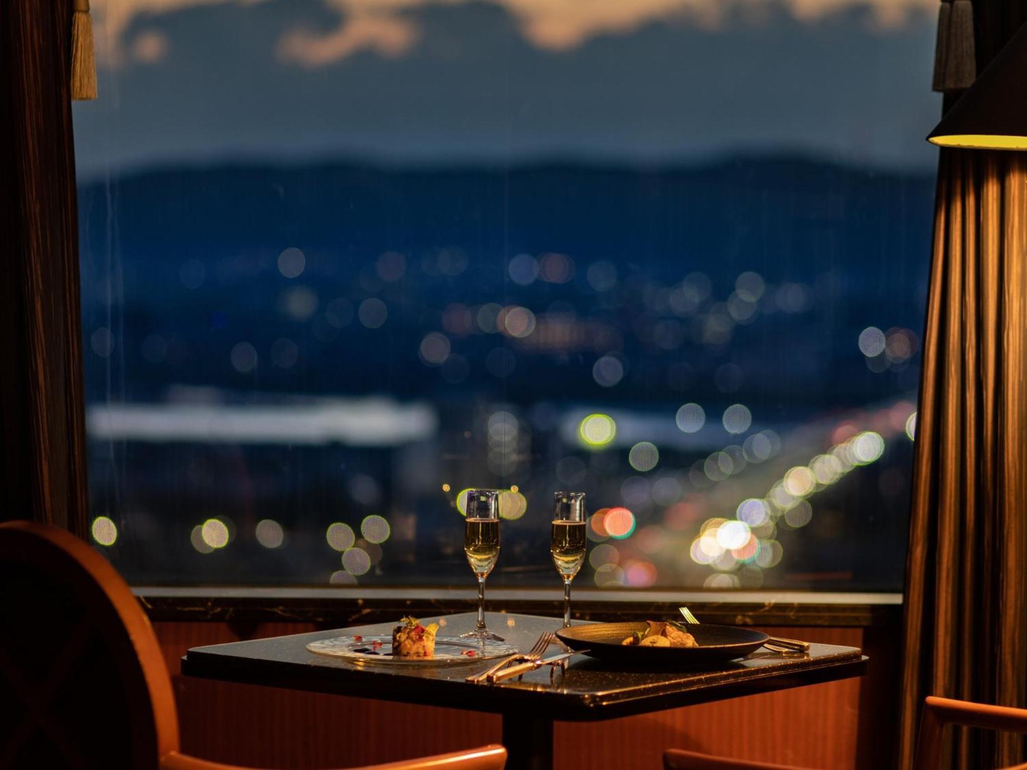 Ana Crowne Plaza Toyama By Ihg Hotel Екстериор снимка