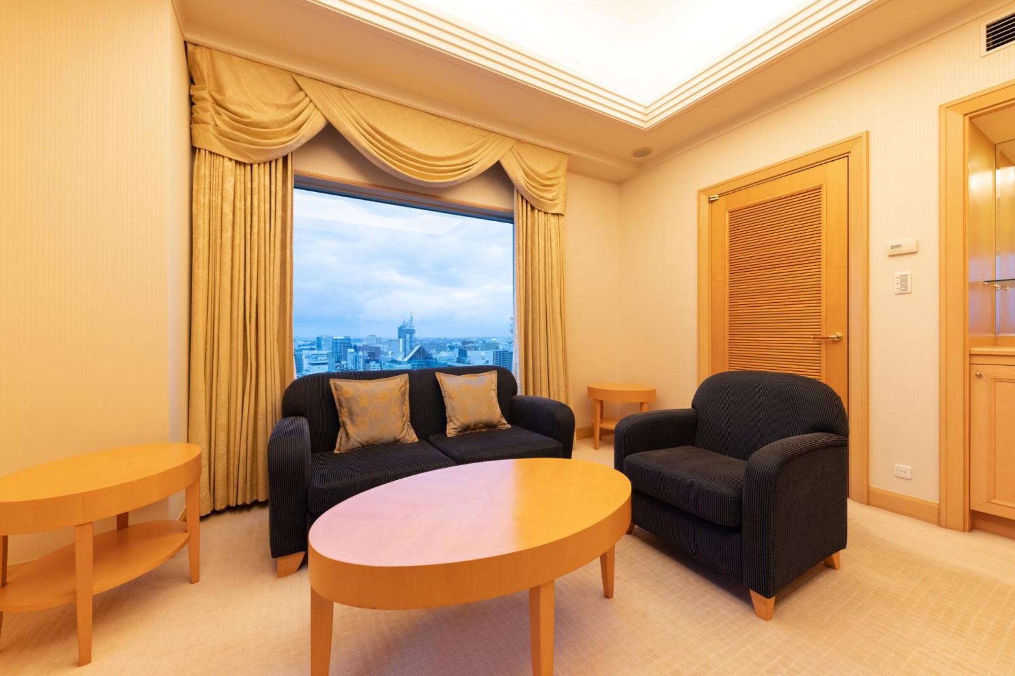 Ana Crowne Plaza Toyama By Ihg Hotel Екстериор снимка